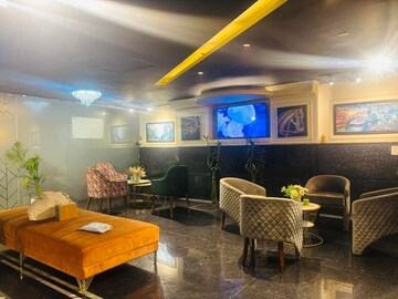 Gym in 1 RK Builder Floor at Unitech Infospace, Sector 21 – for Rent