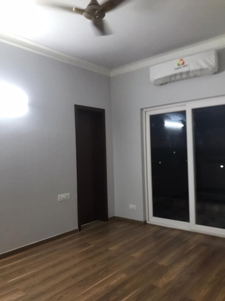 Room, tulip-violet 3 Bedroom 1578 Sq.Ft. Apartment In Sector 69 Gurgaon 8085435