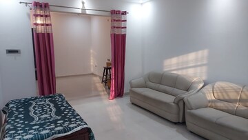 Bedroom in 2 BHK Builder Floor at Gomti Nagar – for Rent