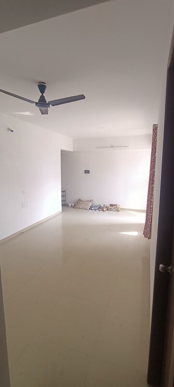 Room in 2 BHK Apartment at Rama Metro Life, Tathawade – for Rent