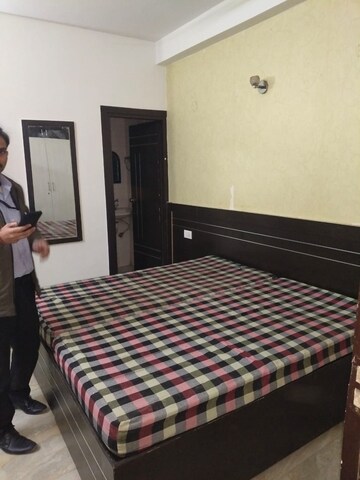 Bedroom in 1 RK Builder Floor at Sector 40 – for Rent