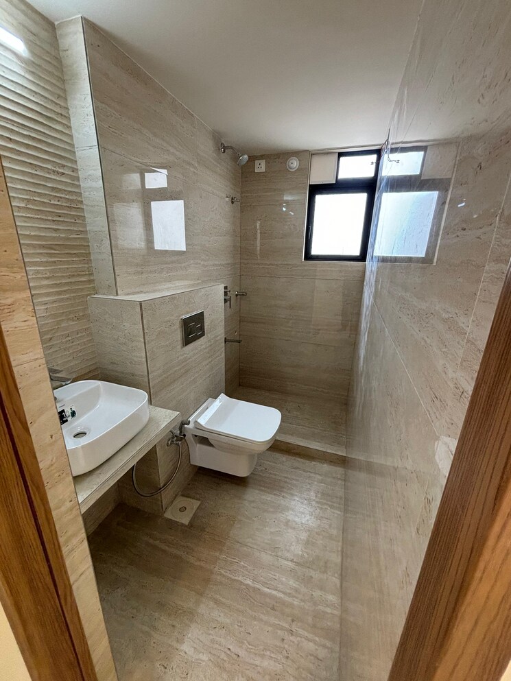 Bathroom, kanungo-beaumonde 2 Bedroom 684 Sq.Ft. Apartment In Mira Road East Thane 8085514