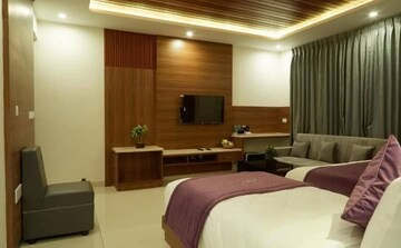 Bedroom in 1 BHK Builder Floor at Sector 52 – for Rent