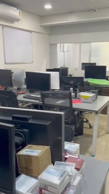  Office Space For Rent in Lokhandwala Complex, Andheri West