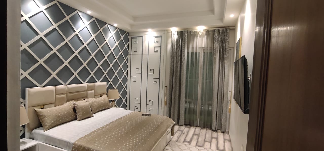 3 BHK + Extra Room 2048 Sq.Ft. Apartment in T And T The Blue