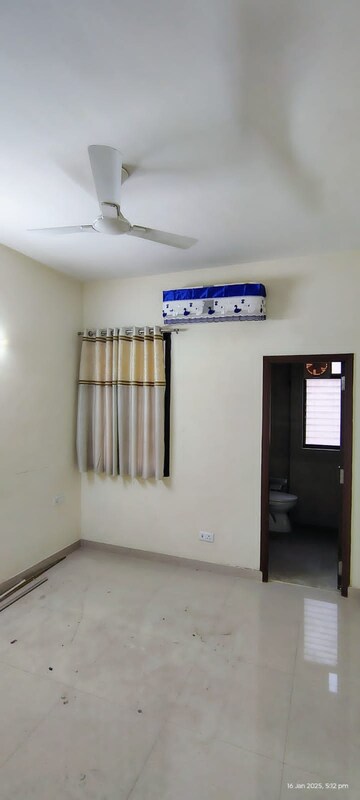 Room in 2 BHK Independent House at Gomti Nagar – for Rent