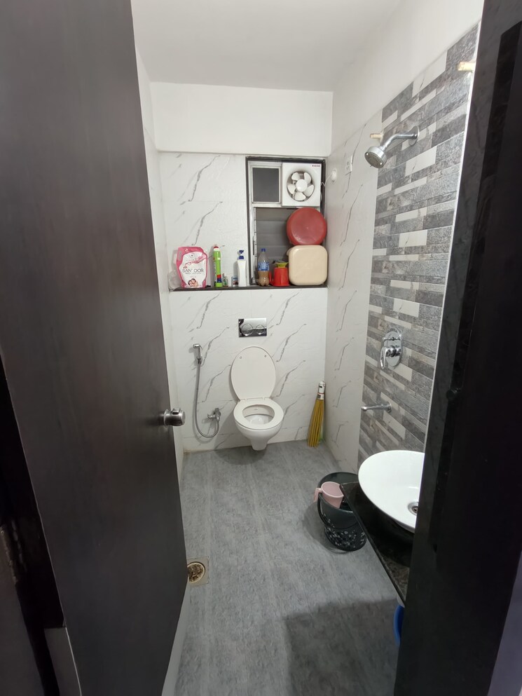 Bathroom, legacy-arena29-phase-i 2 Bedroom 945 Sq.Ft. Apartment In Rahatani Pune 8085706