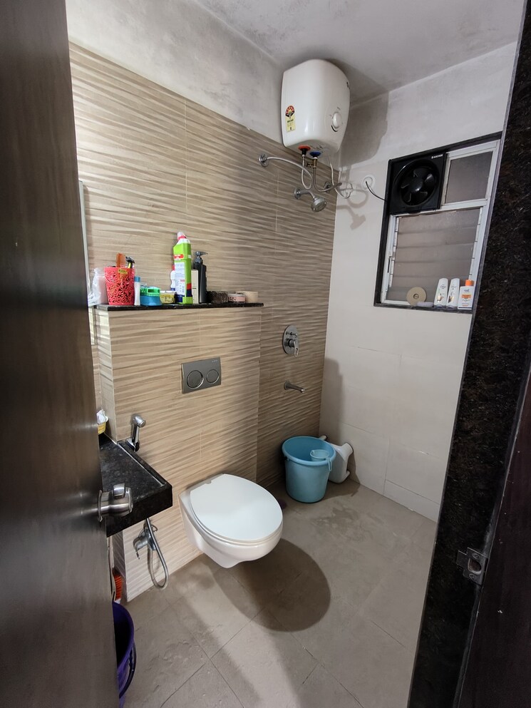 Attached Bathroom, legacy-arena29-phase-i 2 Bedroom 945 Sq.Ft. Apartment In Rahatani Pune 8085706