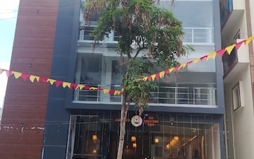 Showroom For Rent in Aecs Layout