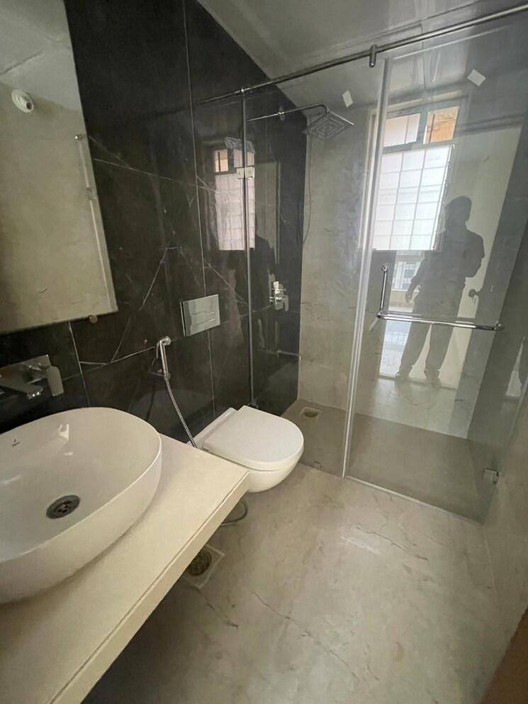 Bathroom, dosti-west-county-phase-2-dosti-cedar 2 Bedroom 744 Sq.Ft. Apartment In Balkum Pada Thane 8085731