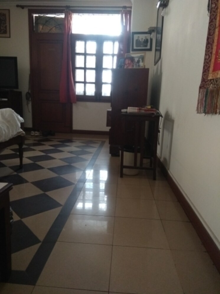 Kitchen, new friends colony 6 Bedroom 500 Sq.Yd. Independent House In New Friends Colony Delhi 8085750