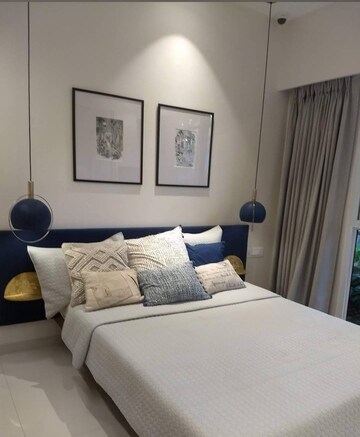 Bedroom in 3 BHK Apartment at Shapoorji Pallonji Sarova, Kandivali East – for Sale