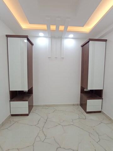Living Room in 3 BHK Builder Floor at Sector 72 – for Sale