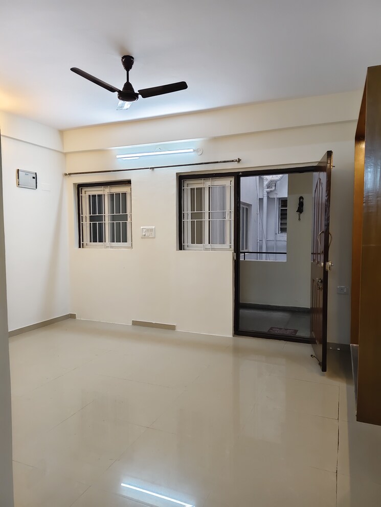 Room, kolimi-heights 2 Bedroom 1200 Sq.Ft. Apartment In Halasuru Bangalore 8085801