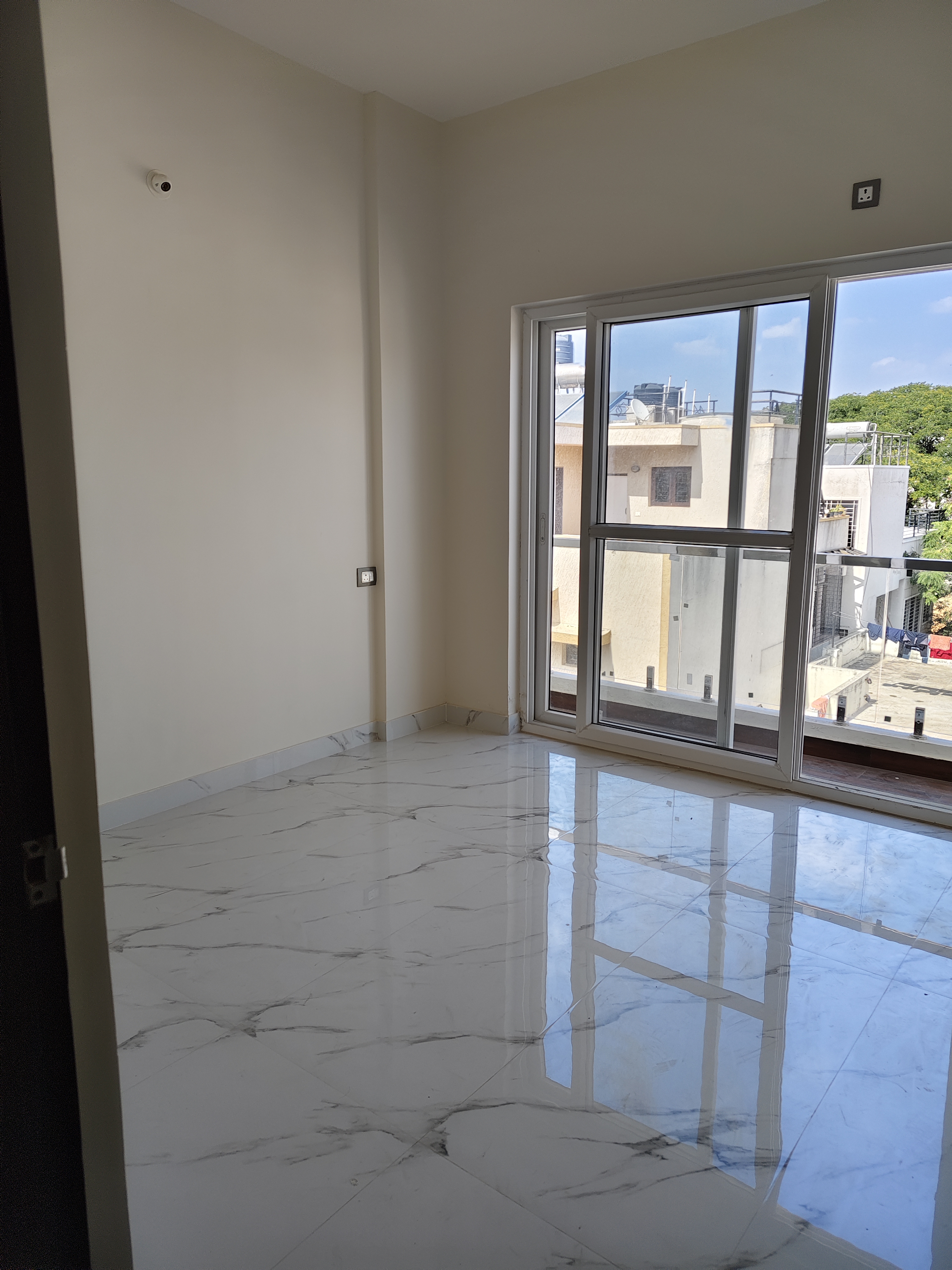 2 BHK Apartment For Sale in New Flat