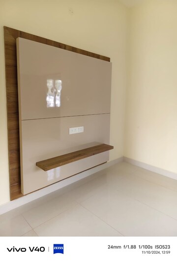 Room in 1 BHK Apartment at Halasuru – for Rent