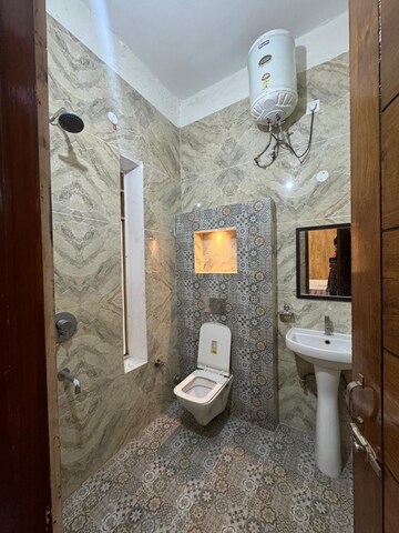 Bathroom in 3 BHK Builder Floor at Gillco Valley, Mohali Sector 127 – for Rent