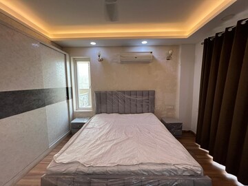 Bedroom in 4 BHK Builder Floor at Sector 52 – for Rent