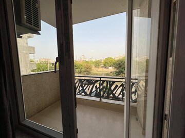 Balcony in 4 BHK Builder Floor at Sector 52 – for Rent