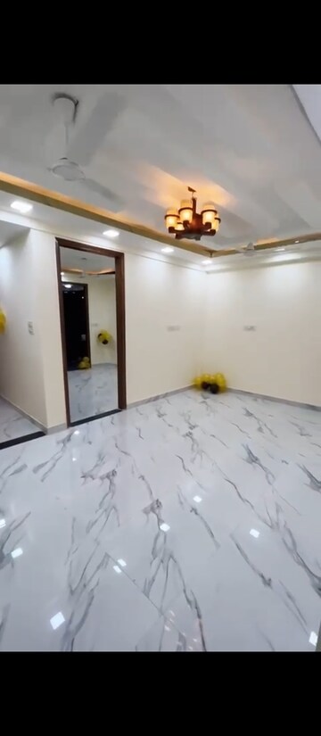 Room in 2 BHK Builder Floor at Mehrauli – for Sale