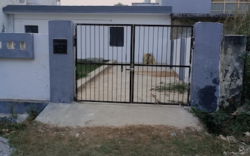 2 BHK Independent House For Rent in Prime City Greater Noida, Sector 3 Greater Noida
