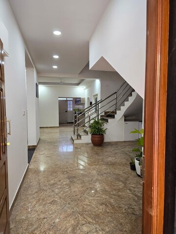 Parking in 3 BHK Villa at Hsr Layout – for Rent