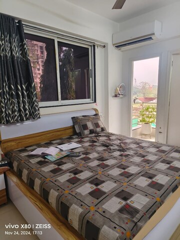 Bedroom in 2 BHK Apartment at Vaishnodevi Circle – for Sale