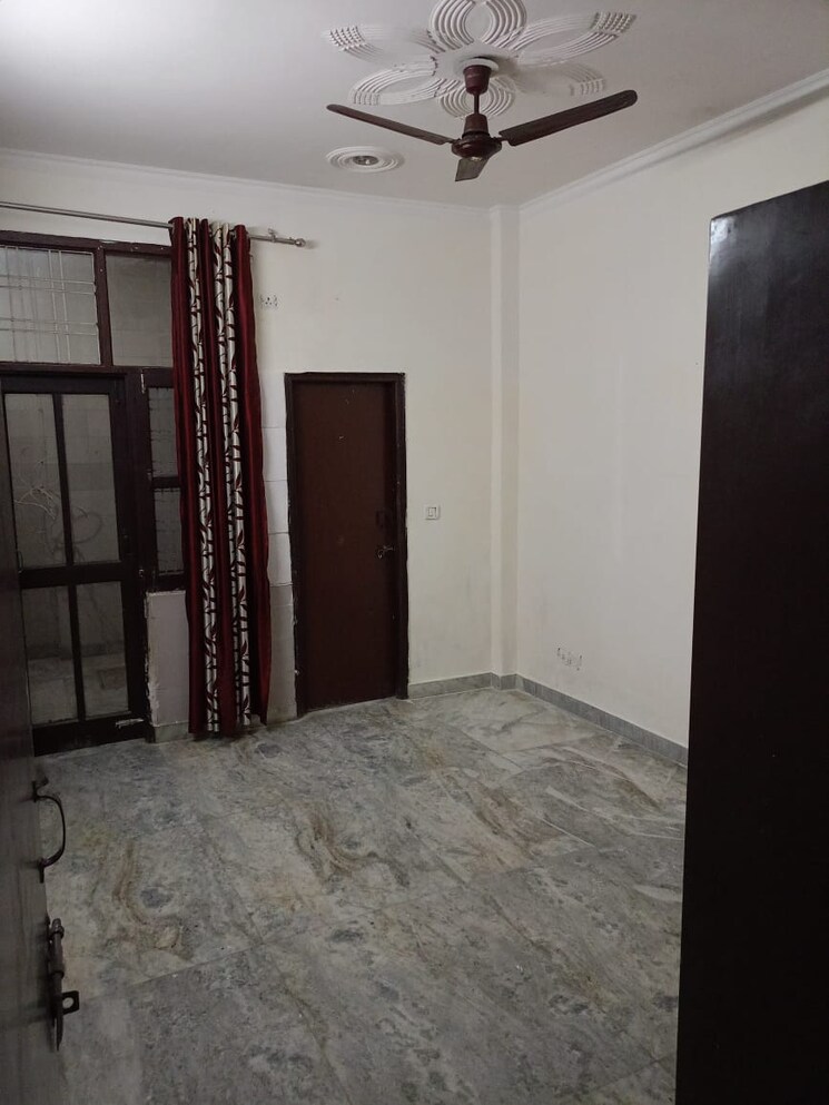 Room, unitech-south-city-ii 3 Bedroom 1750 Sq.Ft. Builder Floor In Sector 50 Gurgaon 8085940