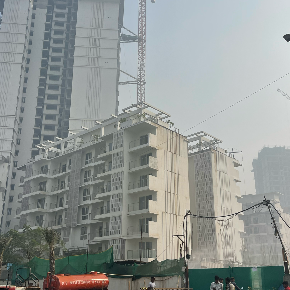 4 BHK + Servant Room,Study Room,Extra Room Apartment For Sale in Godrej Palm Retreat