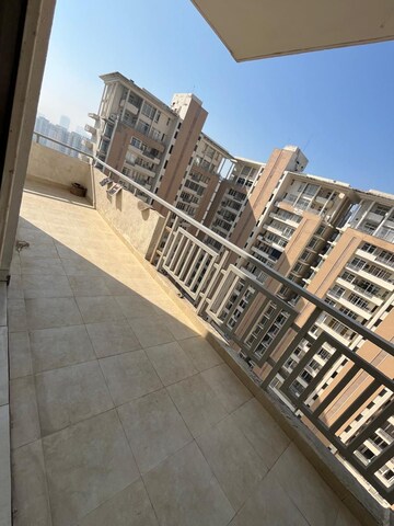2 BHK Apartment For Rent in SS The Leaf, Sector 85