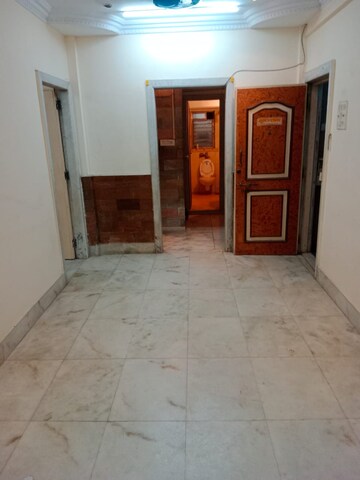 Room in 2 BHK Apartment at MidCity Sudha, Khar West – for Rent