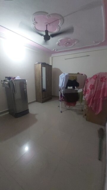 Furnished Amenities in 1.5 BHK Builder Floor at Mayur Vihar – for Rent