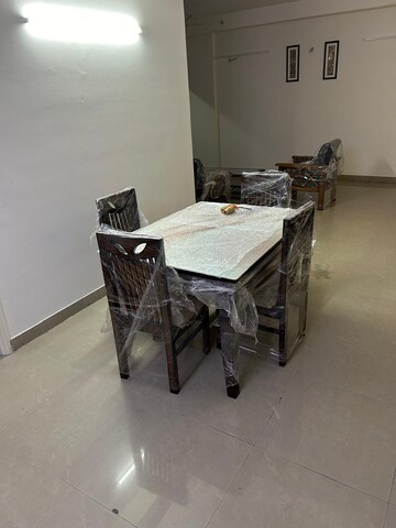 Master Bedroom in 3.5 BHK Apartment at Aims Golf City, Sector 75 – for Rent