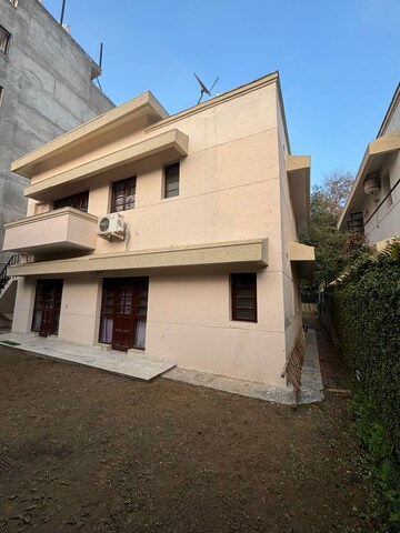 4 BHK Independent House – Exterior View View at Palam Vihar - for Rent
