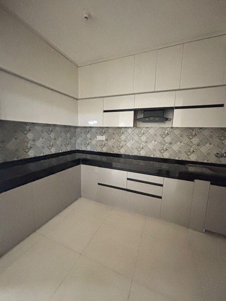 Kitchen, rishita-manhattan 2 Bedroom 905 Sq.Ft. Apartment In Gomti Nagar Lucknow 8086040