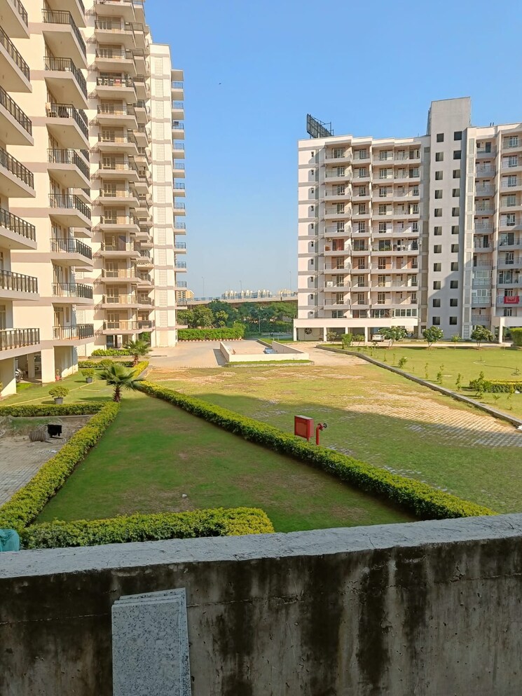 Exterior View, cosmos-express-99 3 Bedroom 1550 Sq.Ft. Apartment In Sector 99 Gurgaon 8086067