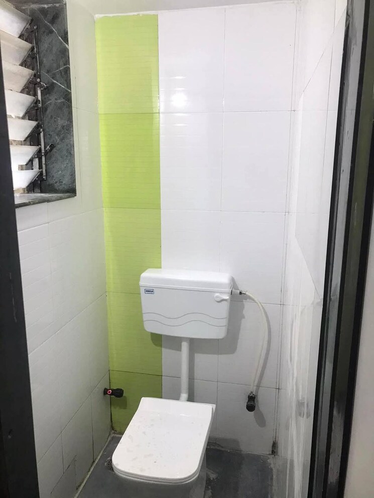 Bathroom, shree-laxmi-chs-kalyan 1 Bedroom 450 Sq.Ft. Apartment In Kalyan West Thane 8086094