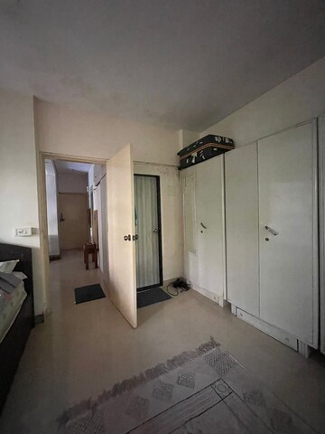 Bedroom in 1 BHK Apartment at Andheri West – for Rent