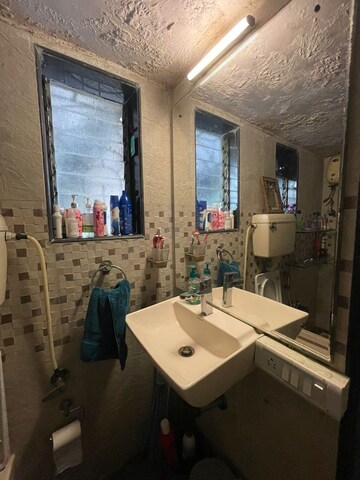 Bathroom in 1 BHK Apartment at Andheri West – for Rent