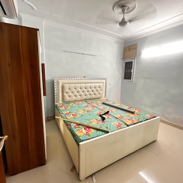 Bedroom in 2.5 BHK Builder Floor at Malviya Nagar – for Rent