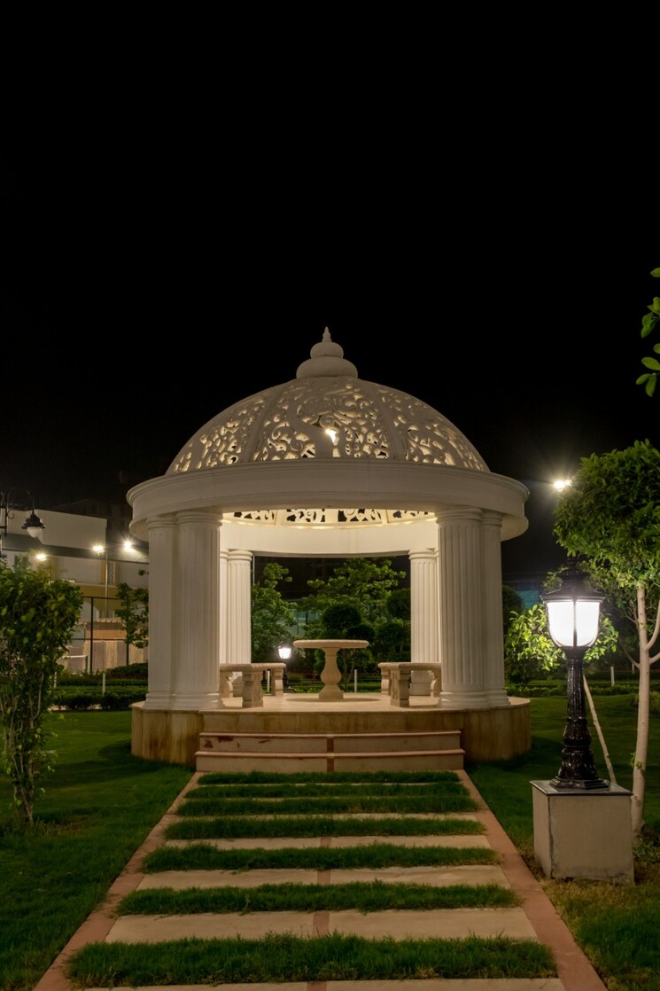 Exterior View, purvanchal-royal-city 3 Bedroom 1970 Sq.Ft. Apartment In Chi V Greater Noida Greater Noida 8086171