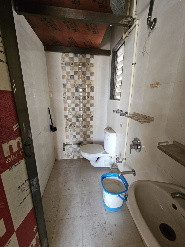 Bathroom, v10-residencies 1 Bedroom 480 Sq.Ft. Apartment In Kalyan West Thane 8086174