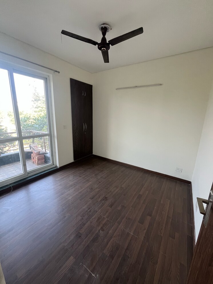 Room, bptp-parkland-pride 3 Bedroom 190 Sq.Yd. Builder Floor In Sector 77 Faridabad 8086248