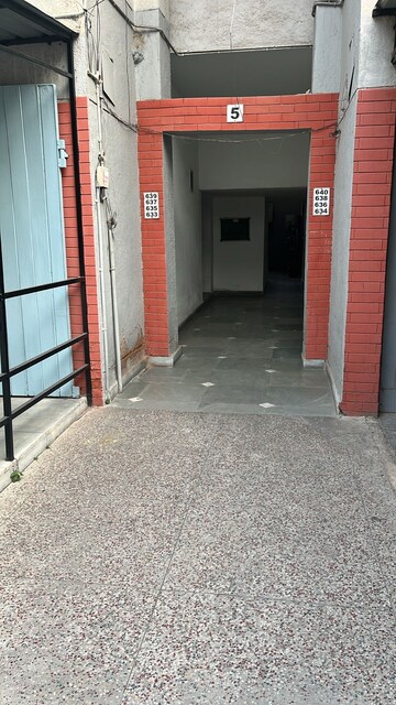 Building Lobby in 3 BHK Builder Floor at RWA Apartments Sector 116, Sector 116 – for Rent