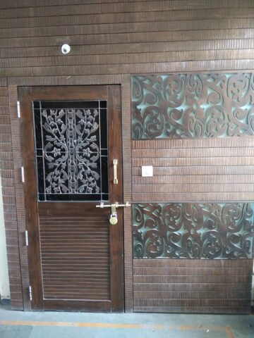Bedroom in 3 BHK Apartment at Civil Lines – for Rent