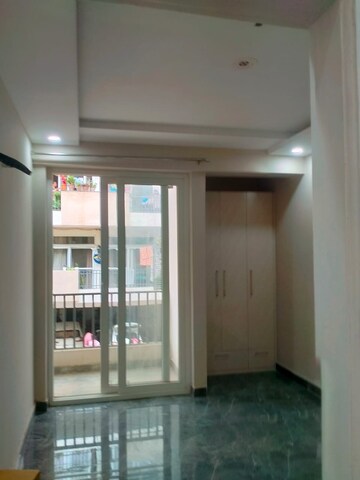 Room in 3 BHK Apartment at Essentia Homes, Vip Road – for Rent