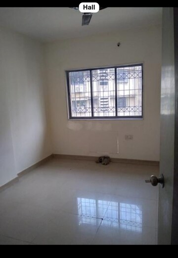 Room in 1 BHK Apartment at Galaxy Classique, Goregaon West – for Rent