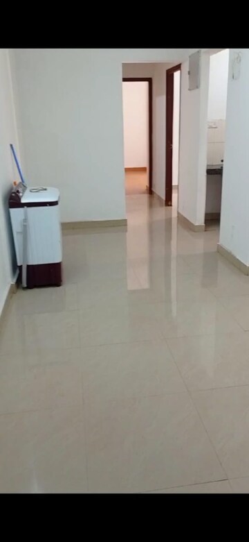 Room in 2 BHK Apartment at DB Orchid Ozone, Dahisar East – for Rent