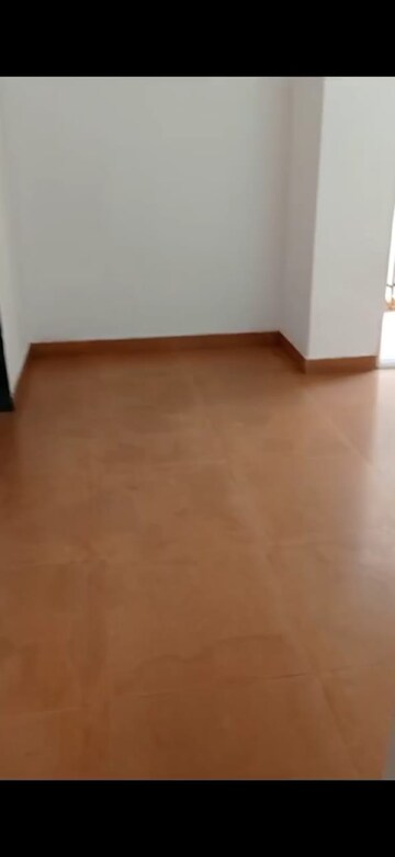 Room in 1 BHK Apartment at Thakur Complex, Kandivali East – for Rent