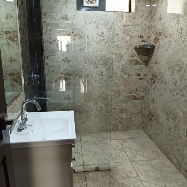 Bathroom, parklands 4 Bedroom 330 Sq.Yd. Builder Floor In Sector 85 Faridabad 8086524